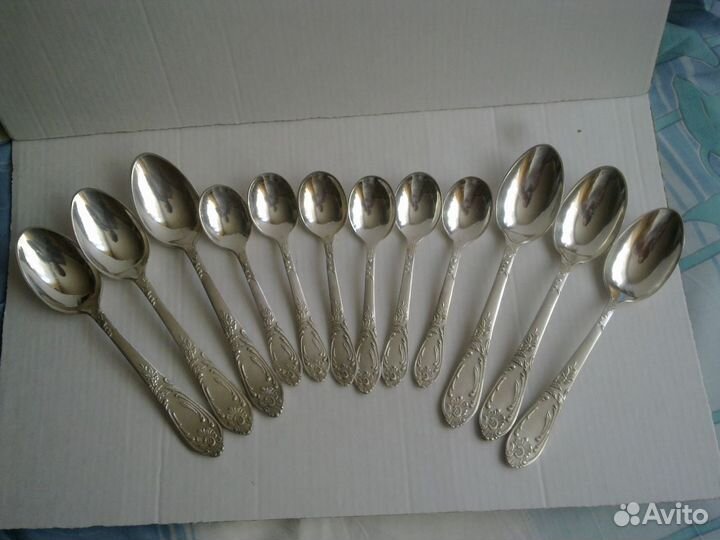 Мельхиоровый чайник, ложки(мнц)