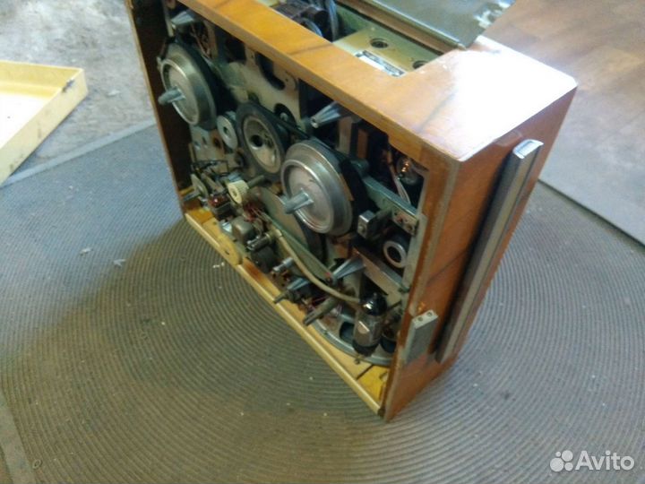 Магнитофон катушечный