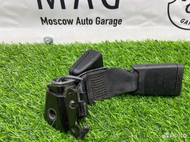 Замок ремня безопасности задний Mercedes-Benz
