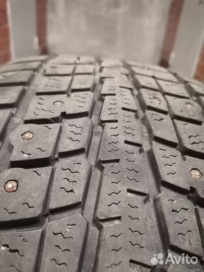 Dunlop SP Winter Ice 01 215/50 R17 95