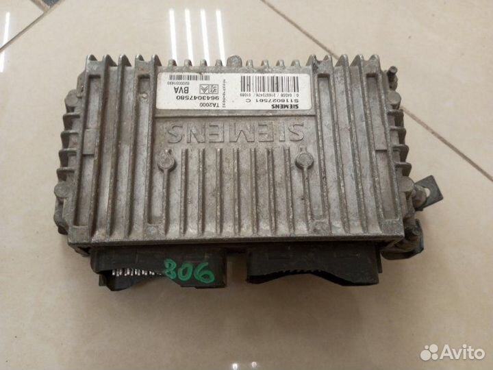 Блок электронный Peugeot 806 минивен EW10J4 2001