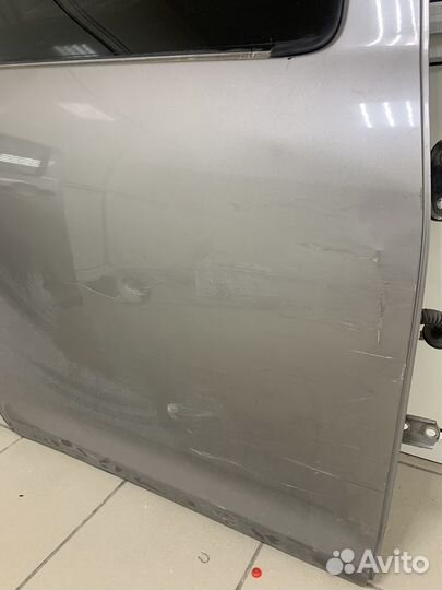 Дверь правая задняя Toyota wish