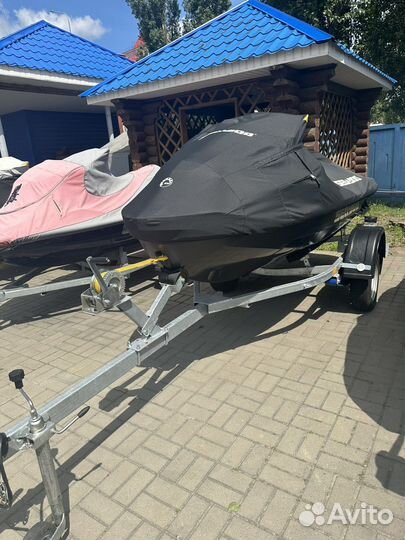 Sea-Doo GTX Ltd 300