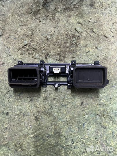 Центральный воздуховод lancer 9