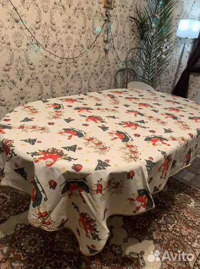 Новогодный скатерть