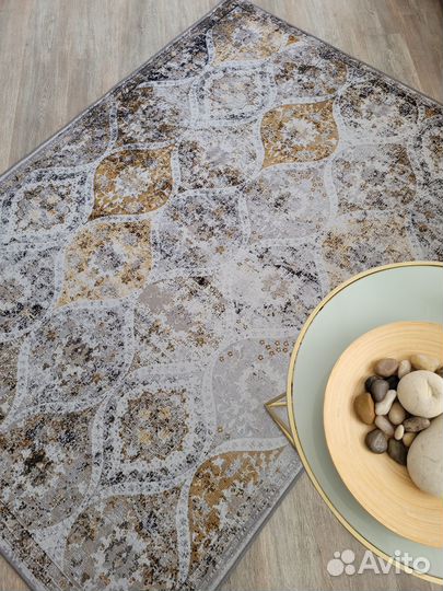 Ковер для стильного интерьера, новый