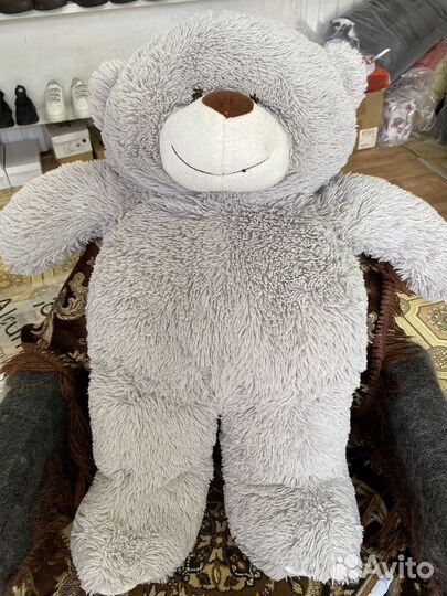 Плюшевый медведь