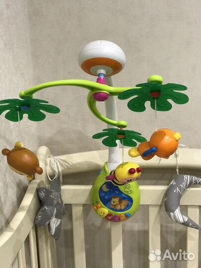 Мобиль на детскую кроватку