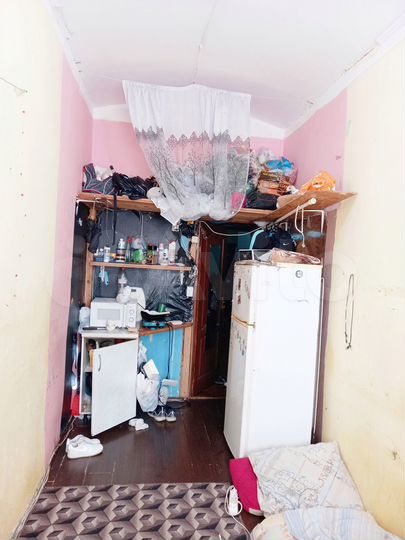 Комната 11 м² в 8-к., 5/5 эт.