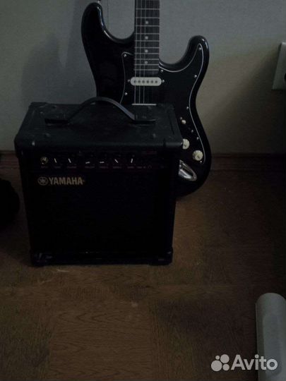 Электрогитара flight с комбиком Yamaha GA 15ll