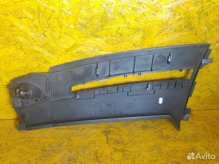 Накладка в торпедо правая Volkswagen Crafter 2E