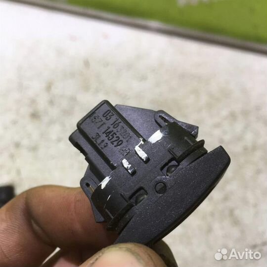 Кнопка стеклоподъемника Форд Мондео 3