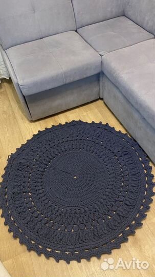 Ковер вязанный ручной работы