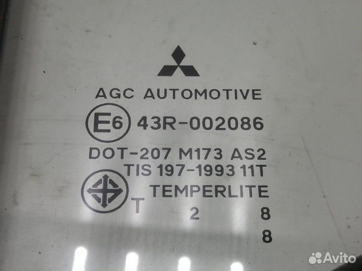 Стекло двери (форточка) заднее левое Mitsubishi