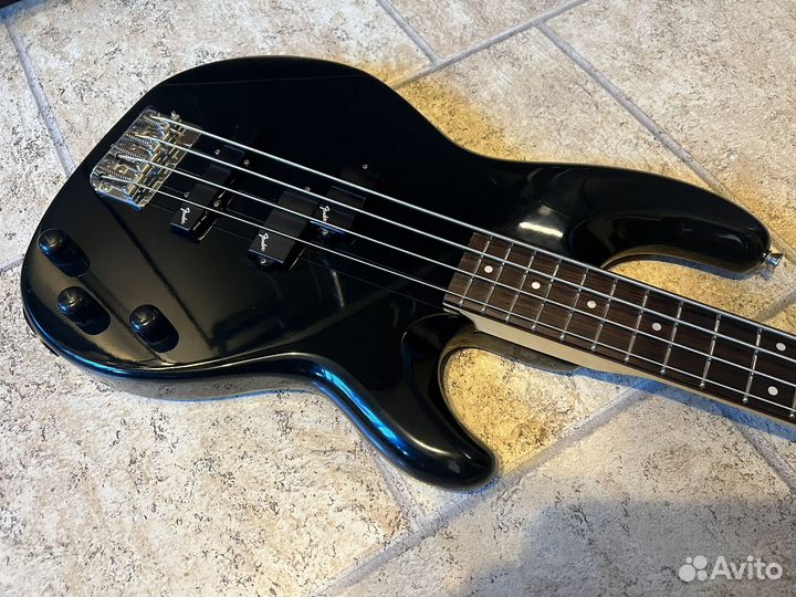 Бас гитара Fender Squier Precision Bass SPJ-39