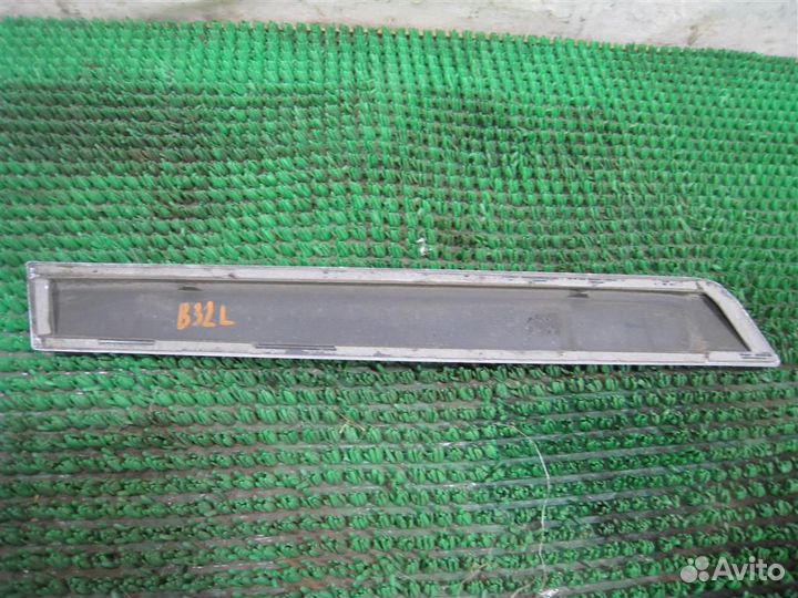 Молдинг крыла заднего левого Opel astra H 2009