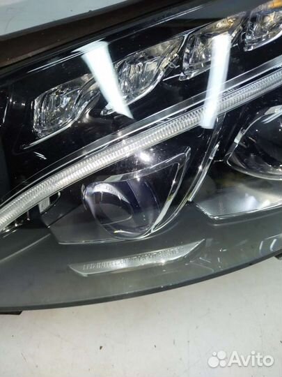 Фара левая мультибим Мерседес 205 с авто 17 год