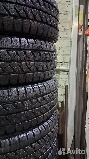 Bridgestone Blizzak W979 205/65 R16 109