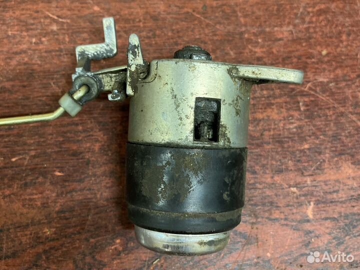 Замок багажника ауди 80 б4