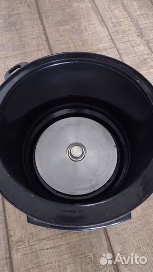 Отдам неработающую мультиварку redmond rmc-m223s