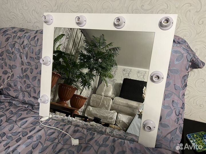 Гримерное зеркало