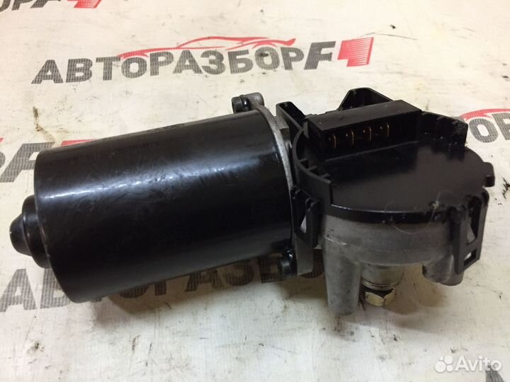 Audi A6 C5 Моторчик стеклоочистителя передний