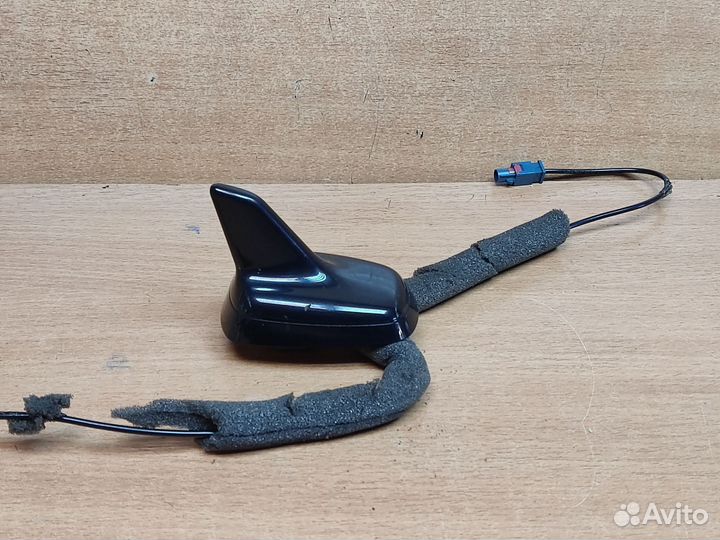 Антенна, Audi A8 D3