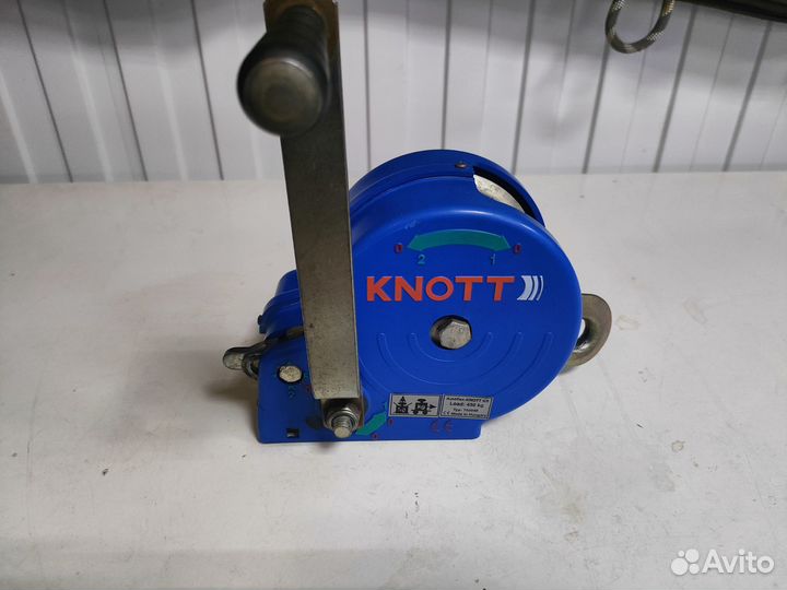 Лебёдка knott 450 кг