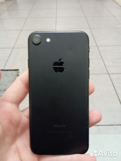 iPhone 7, 32 ГБ
