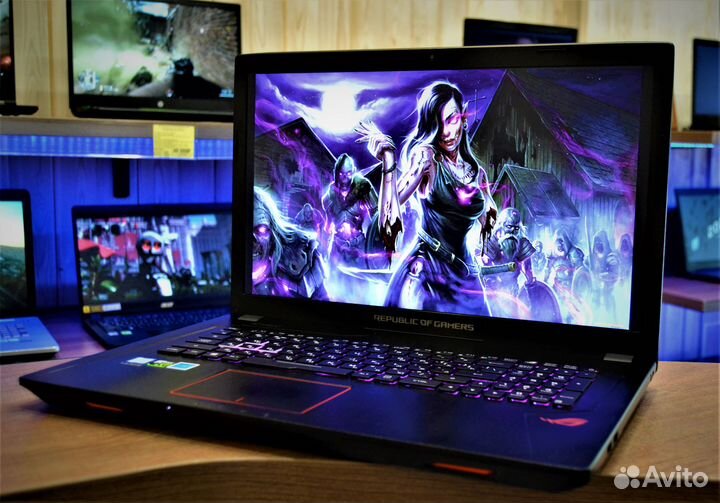 Игровой ноутбук asus ROG Strix