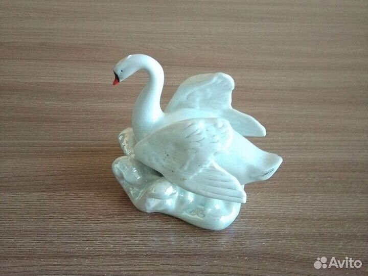 Статуэтка фарфор 