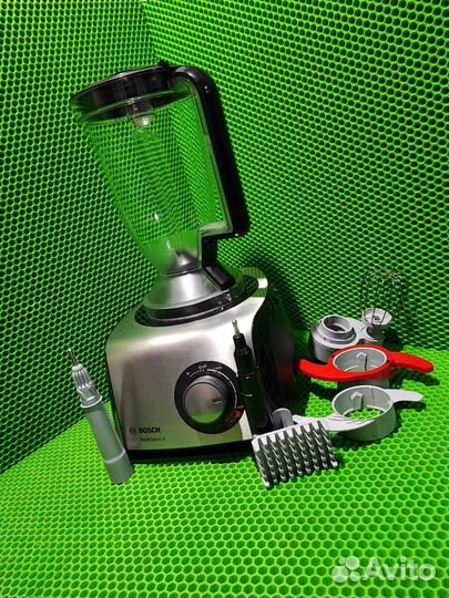 Кухонный комбайн Bosch MC812M865