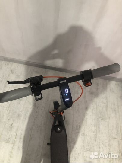 Электросамокат ninebot kickscooter f40