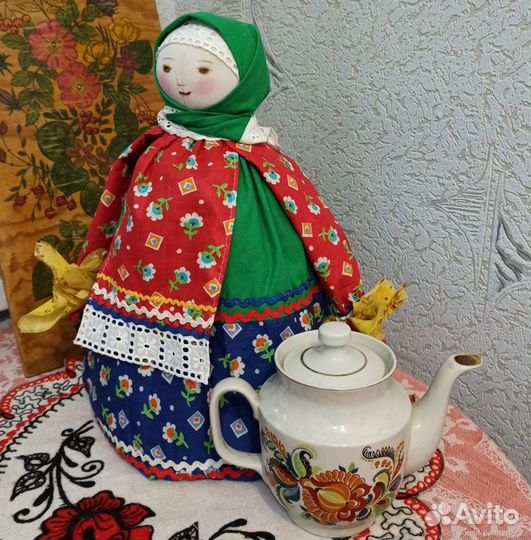 Кукла грелка на чайник. Марьюшка
