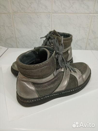 Ботинки для девочки