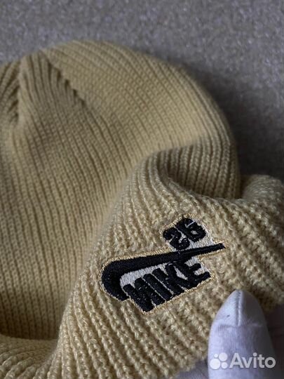 Мужская шапка Nike SB бежевая