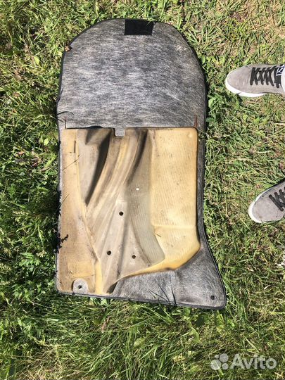 Ковролин на мерседес 124