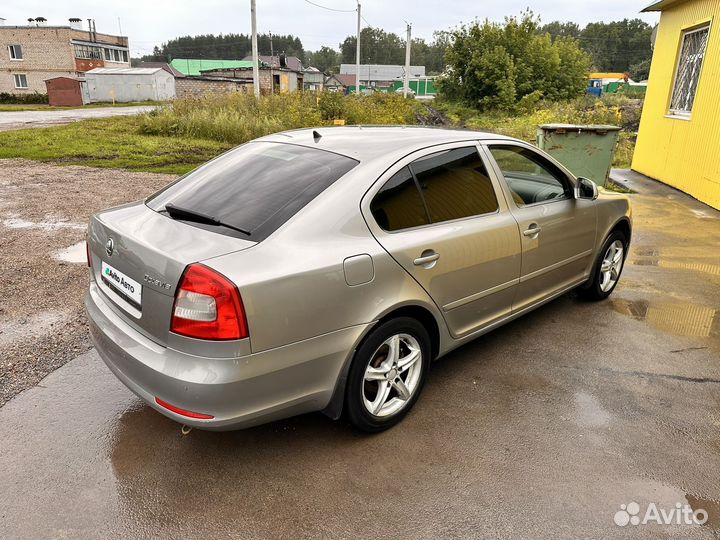 Skoda Octavia 1.8 AT, 2010, 207 000 км