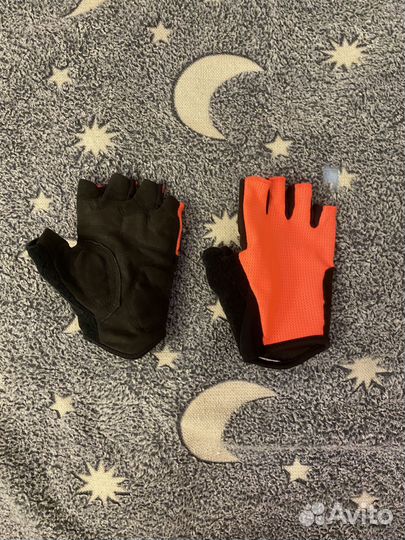 Перчатки для спорта