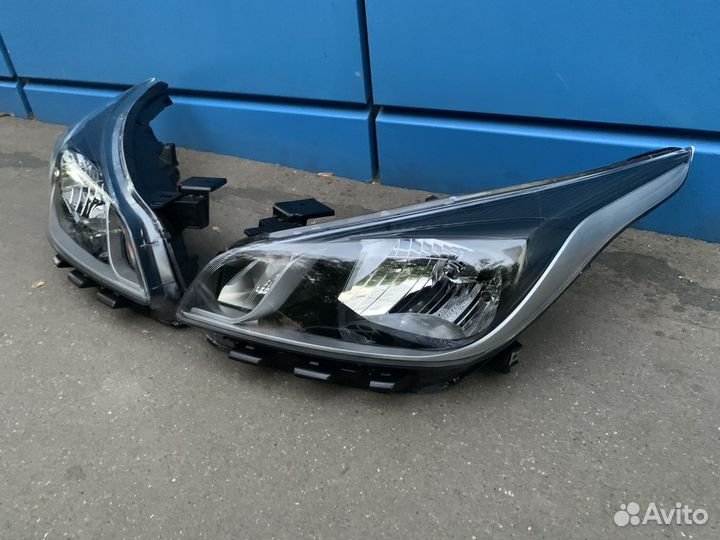 Фара передняя для Kia Rio 4 дорестайлинг 2017-2020