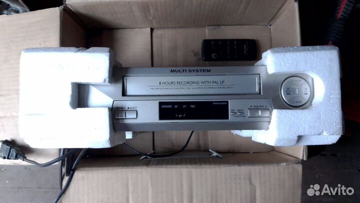 Видеомагнитофон sharp