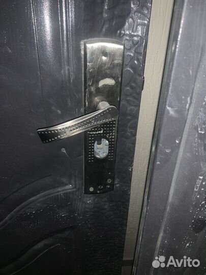 Металлическая дверь бу