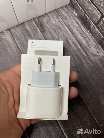 Зарядка на iPhone