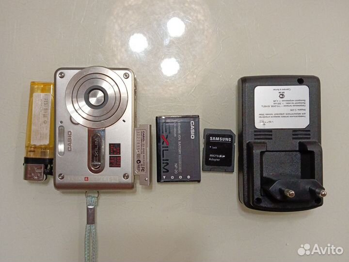 Фотоаппарат casio exilim EX-S100 slim&stylish