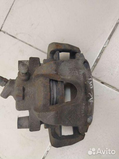 Суппорт передний левый Renault Logan 2