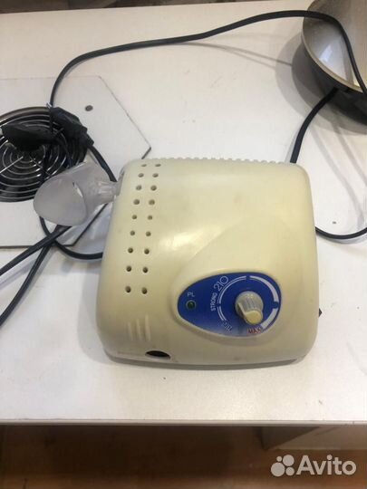 Стол маникюрный