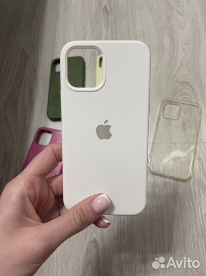 Чехол на iPhone 12