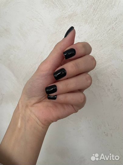 Нужна модель на маникюр