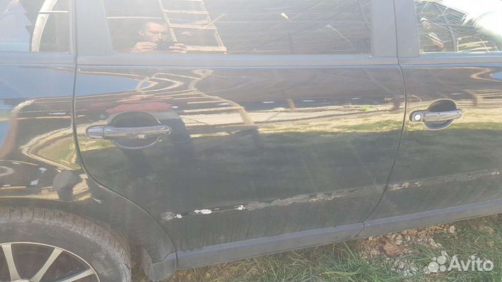 Дверь задний правый на Volkswagen Passat B5