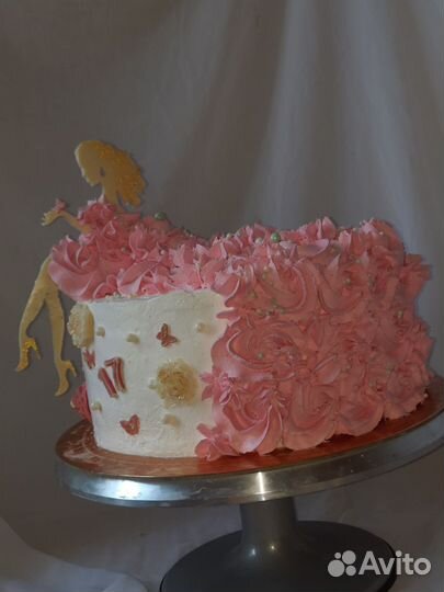 Торты домашние на заказ, меренговые рулеты